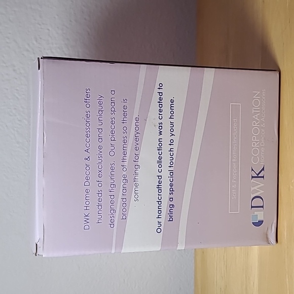 Tasty Crackers salt and pepper shaker holers - Picture 3 of 7